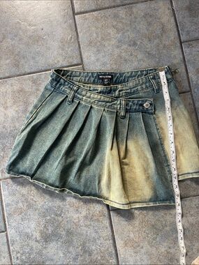 PrettyLittleThing Green and Yellow Ombre Denim Skirt